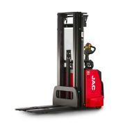 JAC CDD 15 Самоходный штабелер